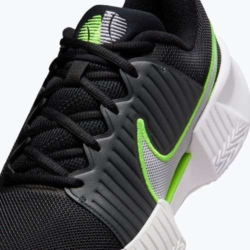 Scarpe da tennis da donna Nike GP Challenge Pro black/anthracite/volt/white