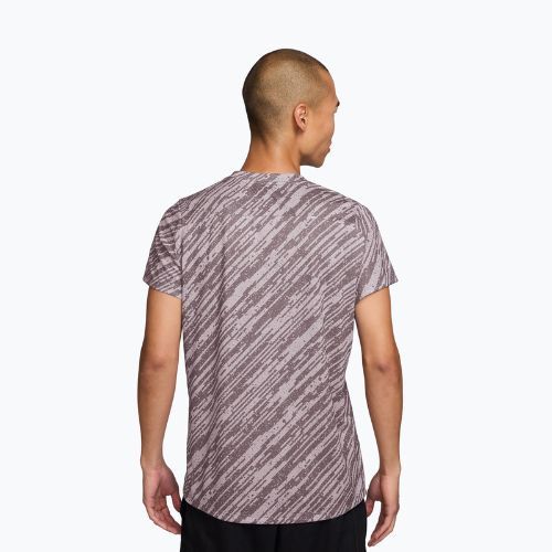 Maglietta da tennis da uomo Nike Court Dri-Fit Victory Print platinum violet/white