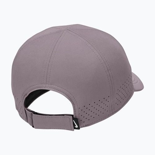 Cappellino con visiera Nike Dri-Fit ADV Club light violet ore/white