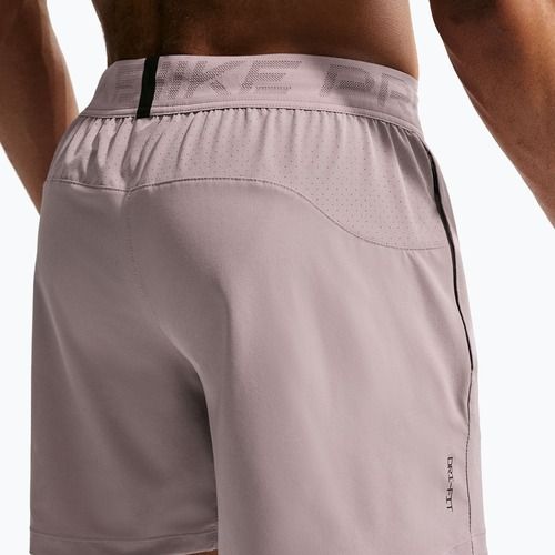 Pantaloncini da uomo Nike Pro Training Dri-Fit 6" light violet ore/black
