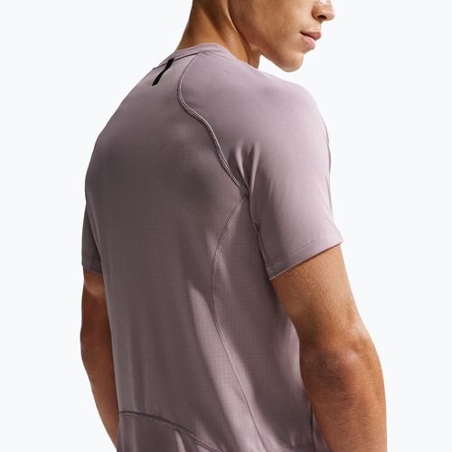 Maglietta da allenamento da uomo Nike Pro Training Dri-Fit light violet ore/black