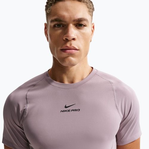 Maglietta da allenamento da uomo Nike Pro Training Dri-Fit light violet ore/black