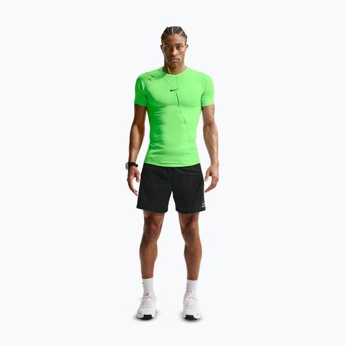 Maglietta da allenamento da uomo Nike Pro Dri-Fit Tight Fitness green strike/black