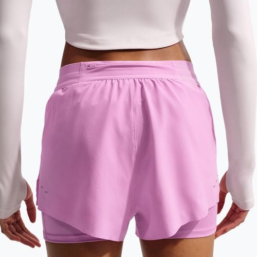 Pantaloncini da corsa da donna Nike Swift Mid-Rise 2in1 light magenta/light magenta