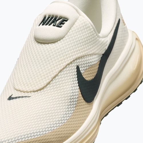 Scarpe da running da uomo Nike Revolution 8 EasyOn pale ivory/sail/linen/black spruce