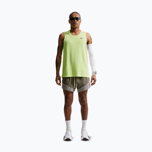 Pantaloncini da corsa da uomo Nike Stride Dri-Fit Brief-Lined 5" light army/spruce fog