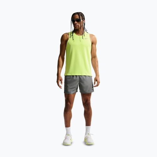 Pantaloncini da corsa da uomo Nike Miler Dri-Fit 2in1 5" smoke grey/smoke grey