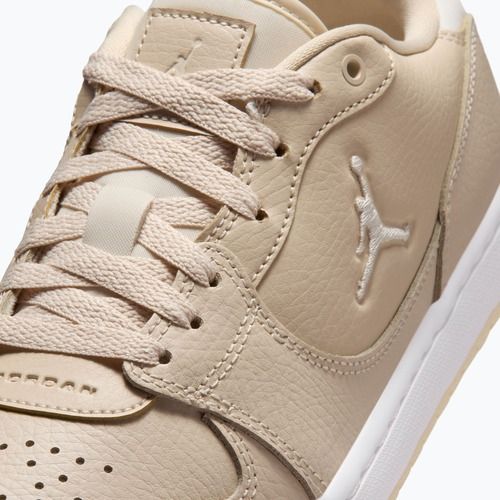 Scarpe da donna Jordan Court Connect Low legend light brown/white/pale ivory