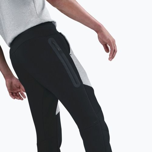 Pantaloni da uomo Nike Tech Joggers black/dark grey heather/black