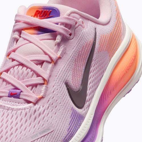 Scarpe da running per bambini Nike Vomero 18 pink foam/bright violet/sail/tattoo