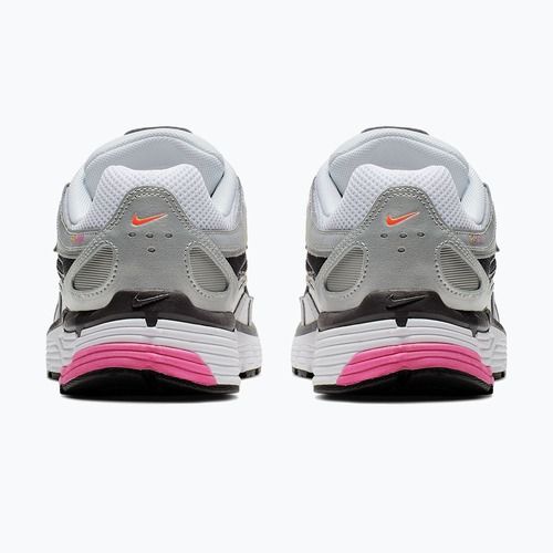 Scarpe da donna Nike P-6000 white/metallic platinum/laser fuchsia