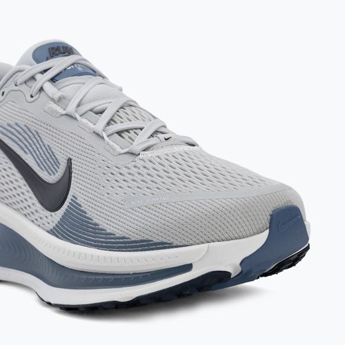 Scarpe da corsa uomo Nike Vomero 18 grey fog/off white/dark obsidian