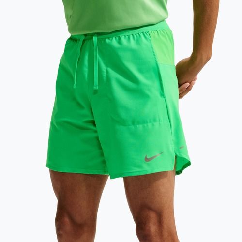 Pantaloncini da corsa da uomo Nike Stride Dri-Fit 2in1 7" green spark