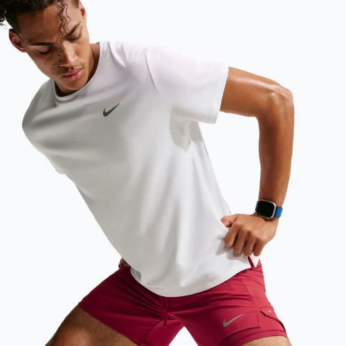 Pantaloncini da corsa da uomo Nike Stride Dri-Fit 2in1 7" tough red