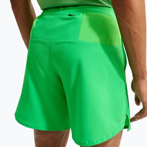 Pantaloncini uomo Nike Stride Dri-Fit Brief-Lined 5" green spark