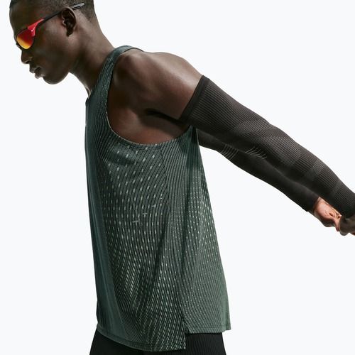 Maglia da corsa da uomo Nike Stride black/light green spark