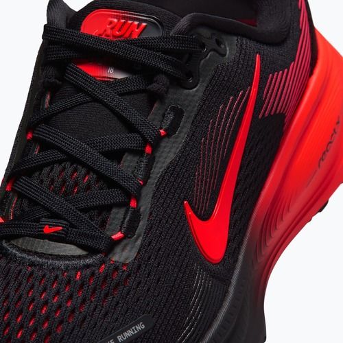 Scarpe da corsa Nike Vomero 18 nero/rosso universitario/rosso brillante
