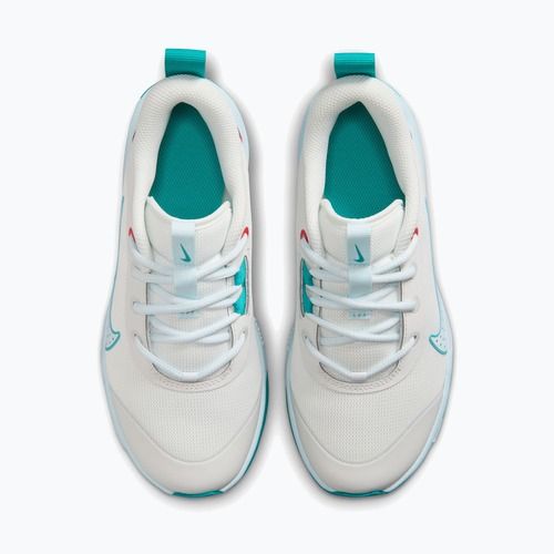 Scarpe Nike Omni Multi-Court off white/energy/glacier blue