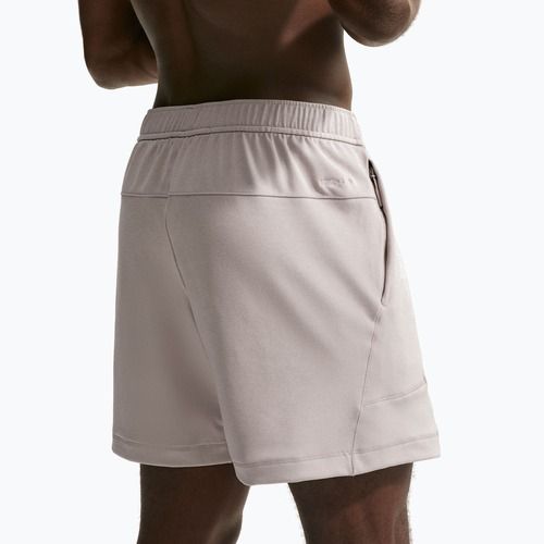 Pantaloncini da allenamento uomo Nike Primary NanoKnit moon particle/college grey/moon particle