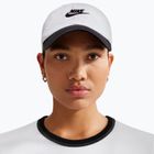 Cappellino con visiera Nike Club Unstructured Futura Wash white/black/black