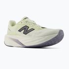 Scarpe da corsa donna New Balance FuelCell Rebel V5 pistachio butter/sea salt