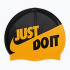 Nike Jdi Slogan università oro berretto da bagno