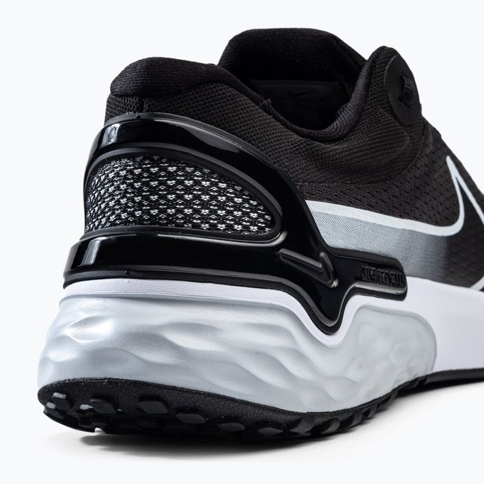 Scarpe da corsa da uomo Nike Renew Run 3 nero/bianco/puro platino/grigio fumo scuro 7