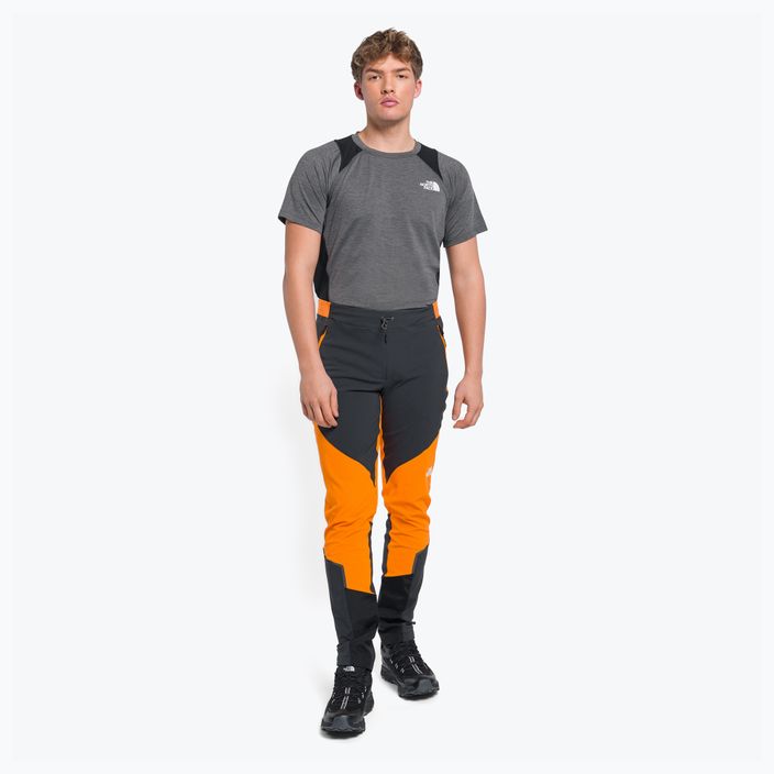 Pantaloni softshell da uomo The North Face Dawn Turn cono arancio/grigio asfalto/nero 2