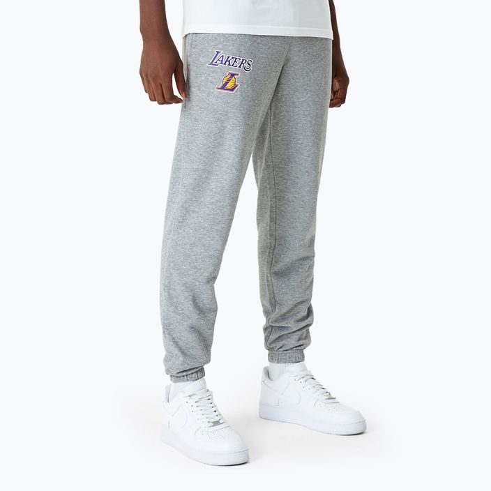 Pantaloni New Era NBA Essentials Jogger Los Angeles Lakers grigio uomo