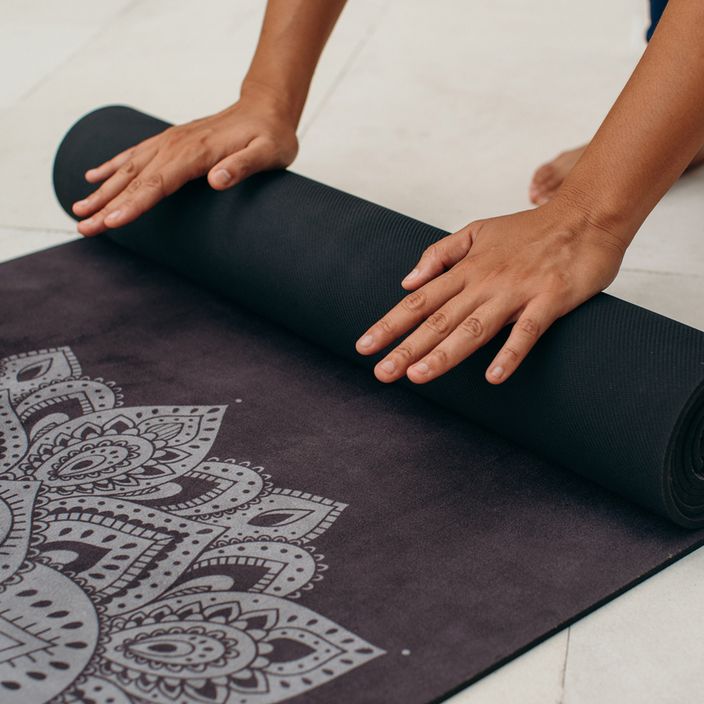 Yoga Design Lab Combo Tappetino yoga 1,5 mm mandala nero 8