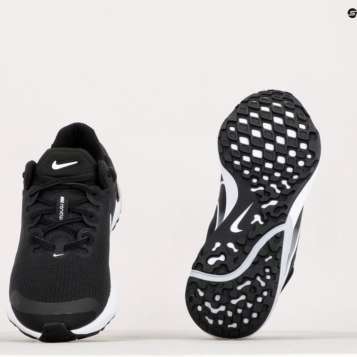 Scarpe da corsa da uomo Nike Renew Run 3 nero/bianco/puro platino/grigio fumo scuro 11