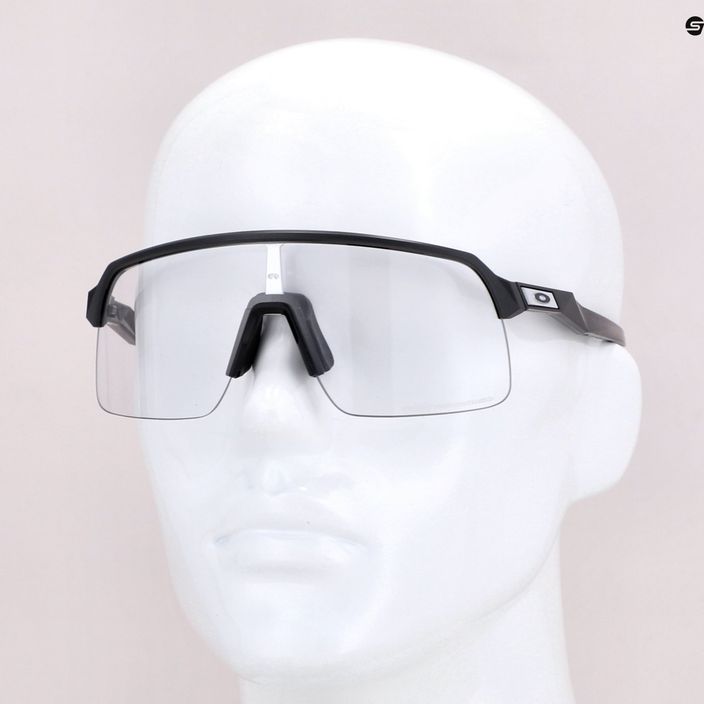 Occhiali da sole Oakley Sutro Lite carbonio opaco/fotocromatici chiari 12