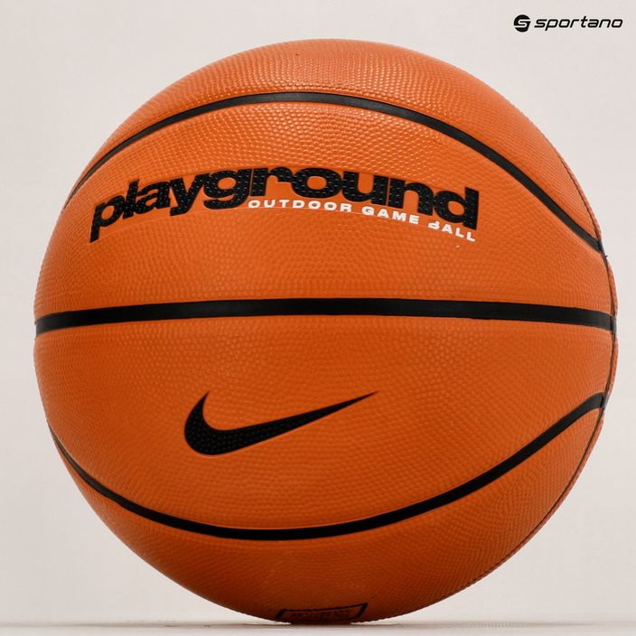 Nike Everyday Playground 8P sgonfiato ambra / nero basket dimensioni 7 5