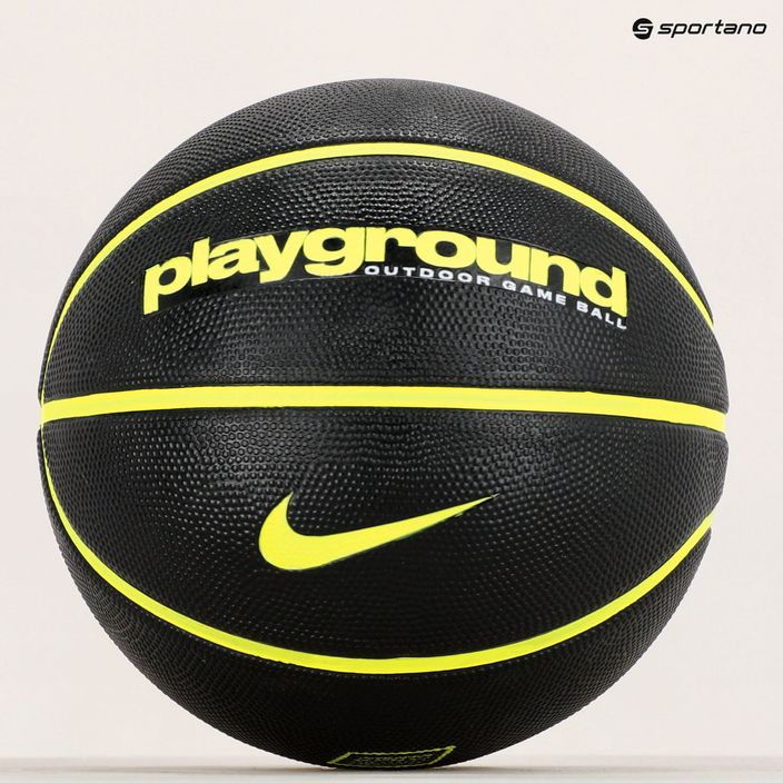 Nike Everyday Playground 8P sgonfio basket nero / volt / volt dimensioni 6 6