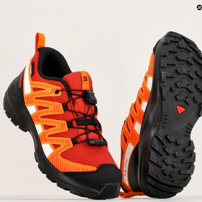 Salomon XA Pro V8 CSWP rosso/nero/opeppe scarpe da trekking junior 18