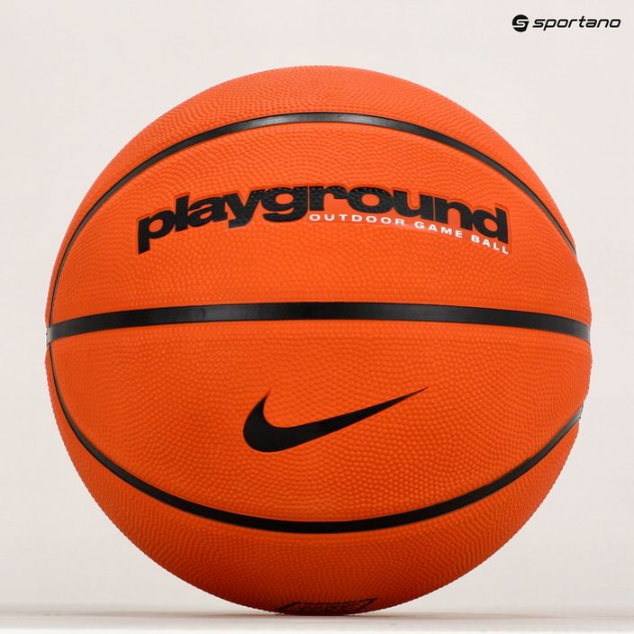 Nike Everyday Playground 8P Graphic sgonfio ambra / nero basket dimensioni 7 6