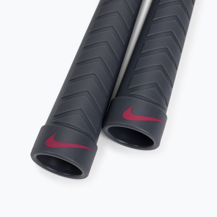 Nike Fundamental Speed Rope grigio scuro/rosa vivo 2