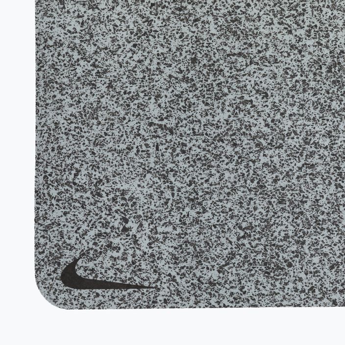 Tappetino yoga Nike Flow 4 mm lt grigio fumo/nero 3