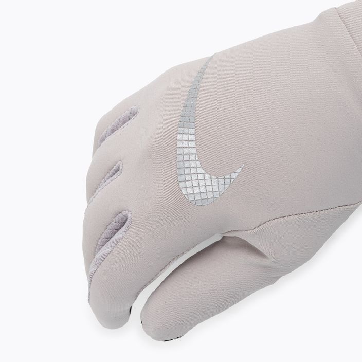 Set fascia da braccio + guanti Nike Essential da donna, lilla argento/grigio particella/argento 5