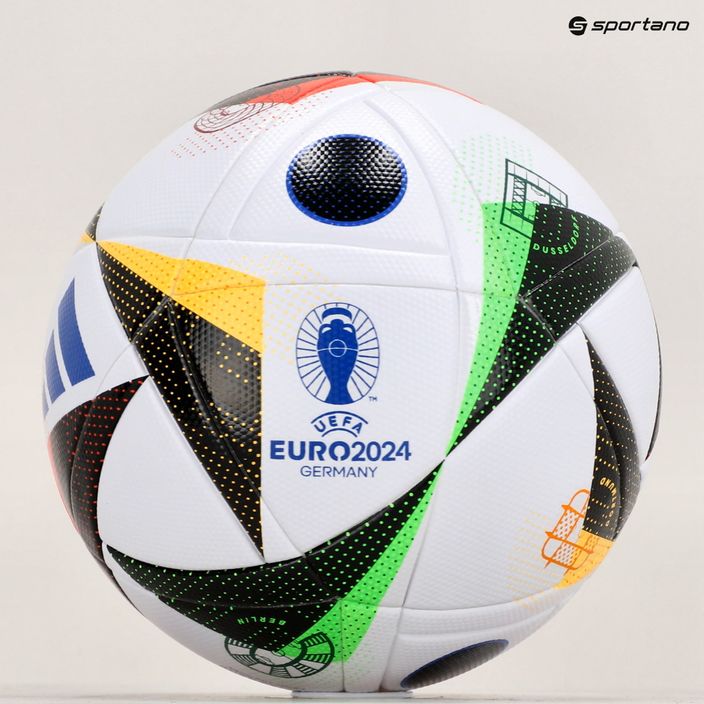 Adidas Fussballliebe 2024 Lega Box bianco / nero / blu bagliore dimensioni 4 calcio 4