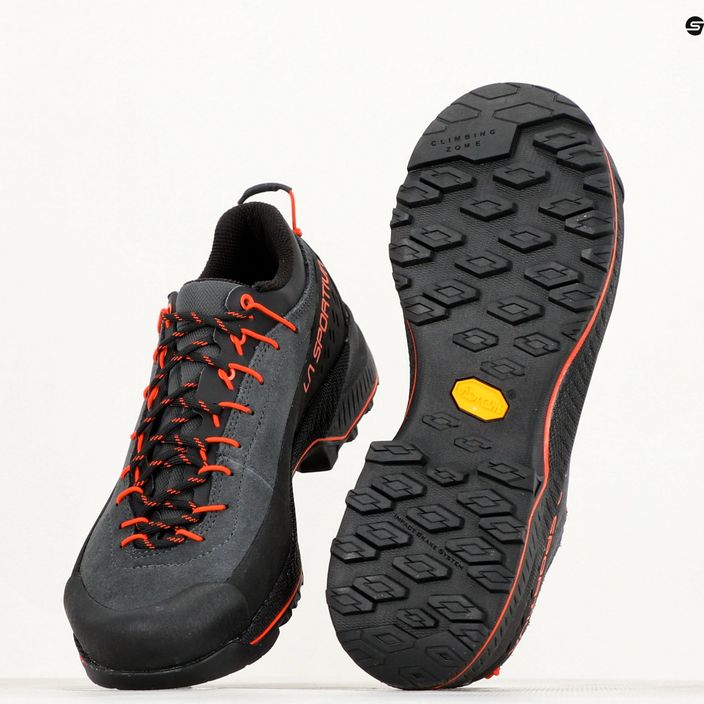 Scarpa da avvicinamento da uomo La Sportiva TX4 Evo GTX carbonio/pomodoro ciliegia 9