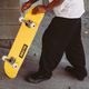Globe Goodstock skateboard classico giallo neon 9