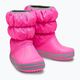 Crocs Winter Puff Bambini stivali da neve rosa elettrico/grigio chiaro 12