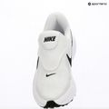 Scarpe running donna Nike Revolution 8 EasyOn white/wolf grey/black 17