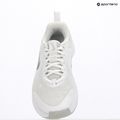 Scarpe da allenamento da donna Nike MC Trainer 3 white/photon dust/metallic platinum 10
