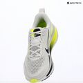 Scarpe da corsa uomo Nike Vomero 18 photon dust/volt/black 17