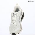 Scarpe da corsa donna Nike Vomero 18 summit white/sail/metallic silver 16