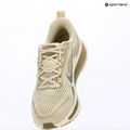 Scarpe da corsa uomo Nike Vomero 18 light khaki/desert khaki/metallic silver 15
