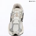 Scarpe da donna Nike V5 RNR summit white/sail/black/light orewood brown 10