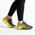Scarpe da corsa da donna HOKA Evo Speedgoat, agrumi/nero 3